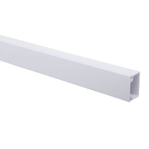 iSecure ICL-25x16MM-TRUNKING-4M - 4M Length - White Colour - Trunking